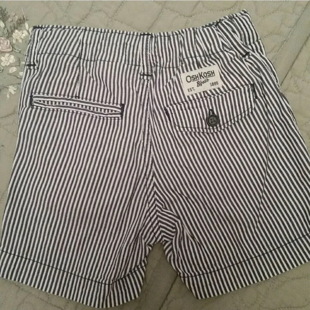 Oshkosh B'gosh boys seersucker shorts * - Picture 3 of 4